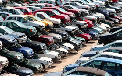 Los desguaces de Madrid reciben cada vez coches más viejos